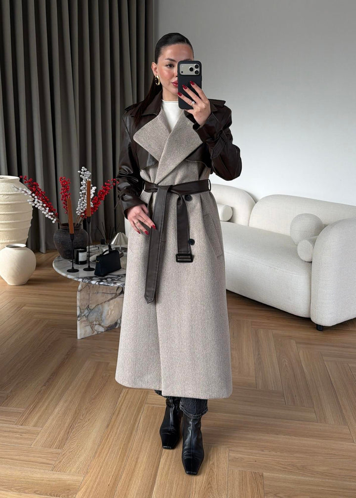 Omuzu Deri Detaylı Uzun Kaban ACI KAHVE